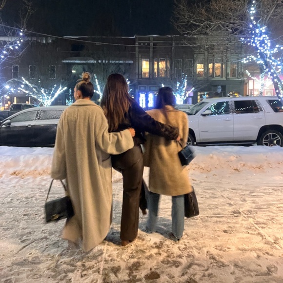 Meet your Posher, Jordan - Picture 2 of 3